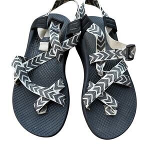 Chaco Z Cloud 2 Rocket Chevron white Black Strappy Hiking Sandals Women’s 8